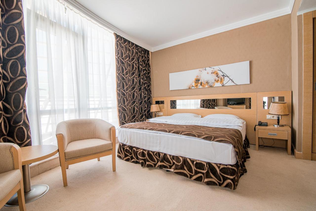 Alau Hotel Astana Zewnętrze zdjęcie
