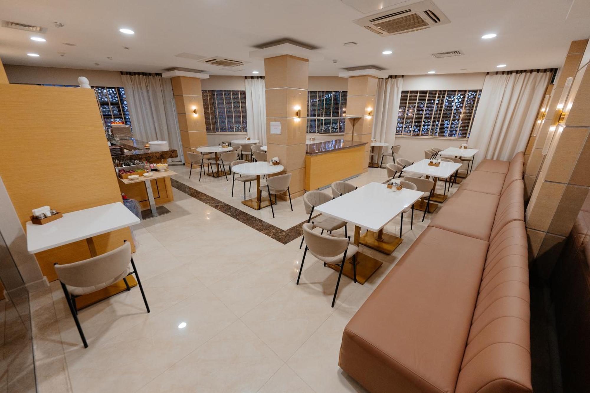 Alau Hotel Astana Zewnętrze zdjęcie